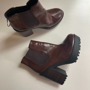 Boots Brown